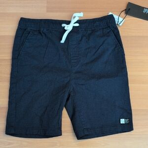 NWT Boys Lira B Charger 2 Volley Navy Shorts Size XL